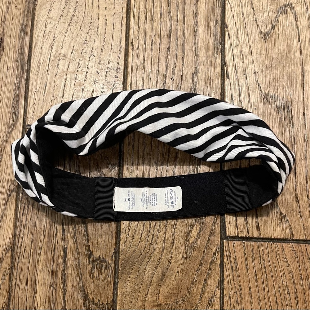 Lululemon Wide Athletic Headband Black & White Stripe O/S